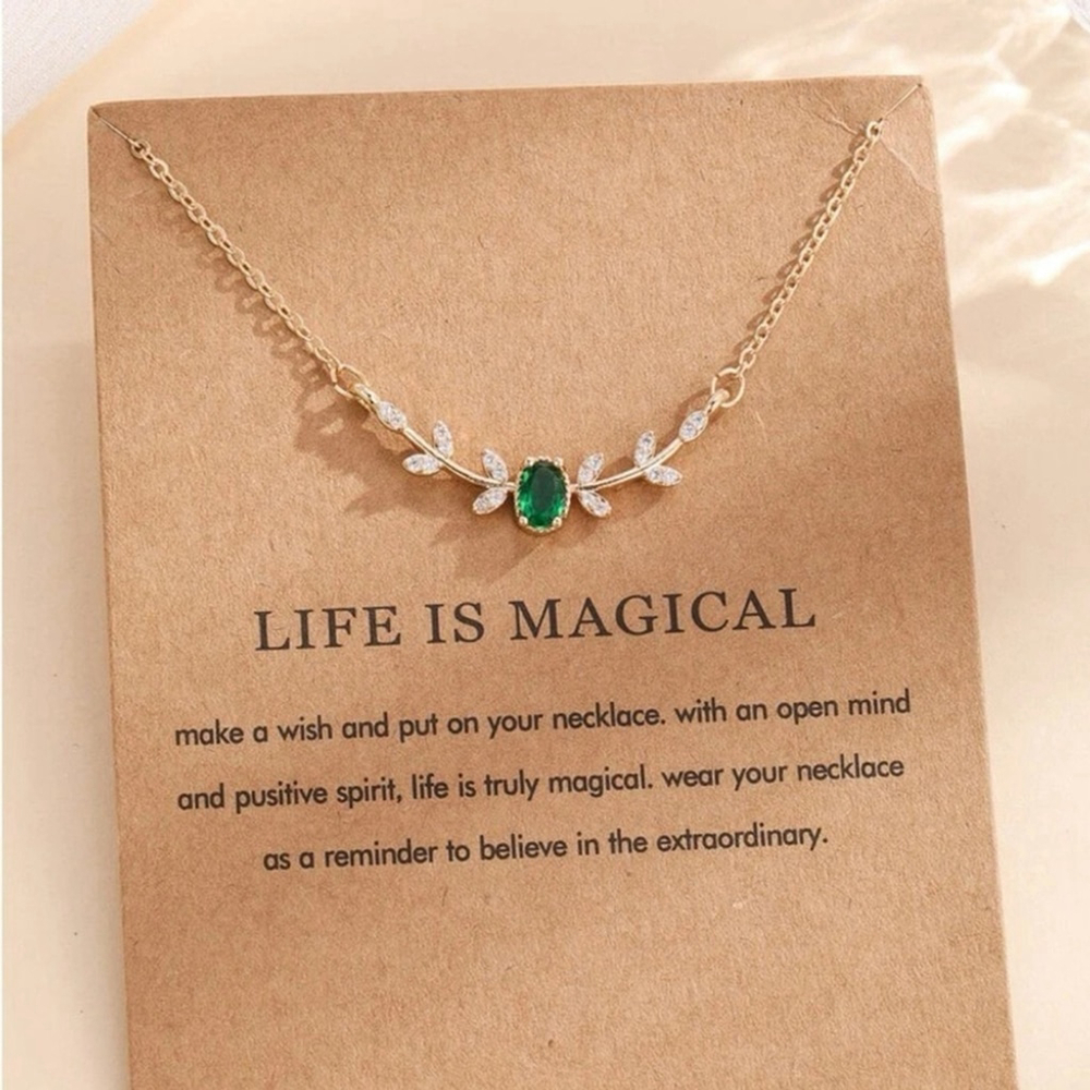 ⚠️Clearance Yellow Gold Cubic Zirconia Leaf Charm Necklace SS - Picture 1 of 4